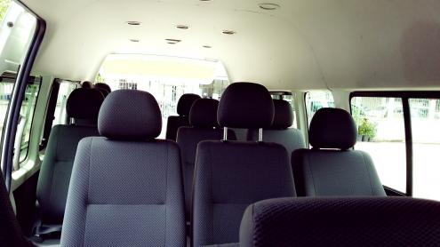 รถตู้ V.I.P. Toyota Hiace 12-16 ที่นั่ง พร้อมคนขับ