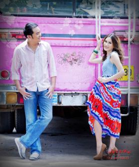 ถ่ายภาพพรีเวดดิ้ง โชว์หน้างานแต่งงาน รับแต่งหน้าทำผมวันงานแต่งงาน สักคิ้วลายเส้นสามมิติด้วยช่างมืออาชีพ